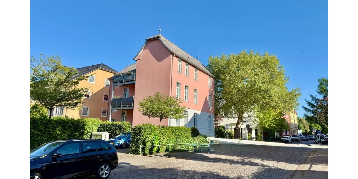 Straßenansicht