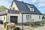 HORN IMMOBILIEN ++ Haus mit Doppelgarage und Nebengebäude in Wodarg bei Altentreptow, ruhige Lage - Einfamilienhaus Werder OT Wodarg Wodarg | Angebot:26534275
