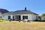 Jetzt Miete möglich! Winkelbungalow 5 km bis Neubrandenburg, Baujahr 2022, Doppelgarage, EBK,Carport - Einfamilienhaus Sponholz | Angebot:25929684